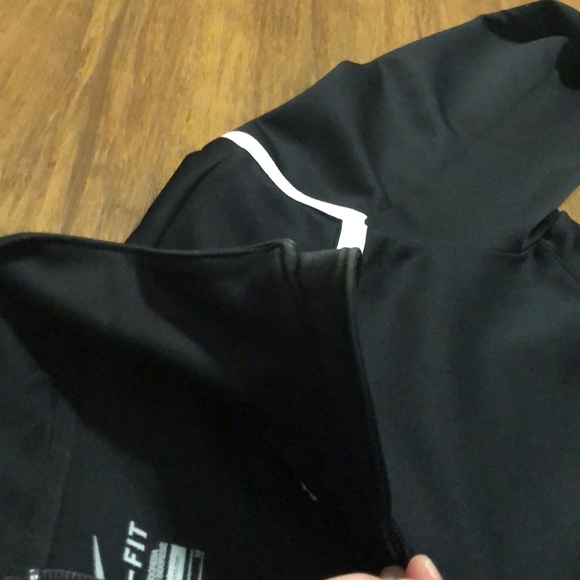 Nike Zip Up Jacket - Picture 5 of 8